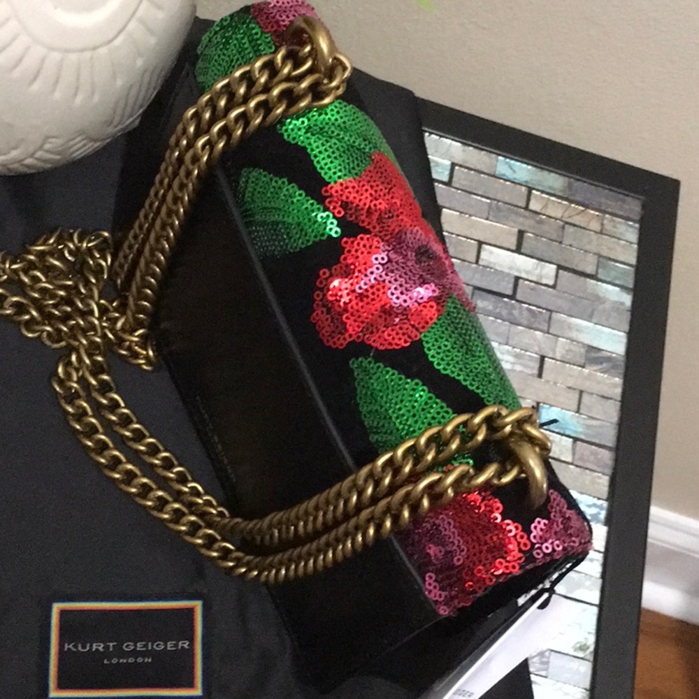 - Kurt Geiger London Kurt Geiger London
Shoreditch Floral Sequin Small Cro… - Picture 15 of 16